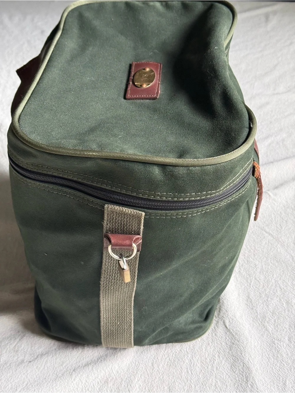 Vintage The Orvis Company sports duffle bag